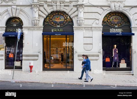 prada avenida da liberdade